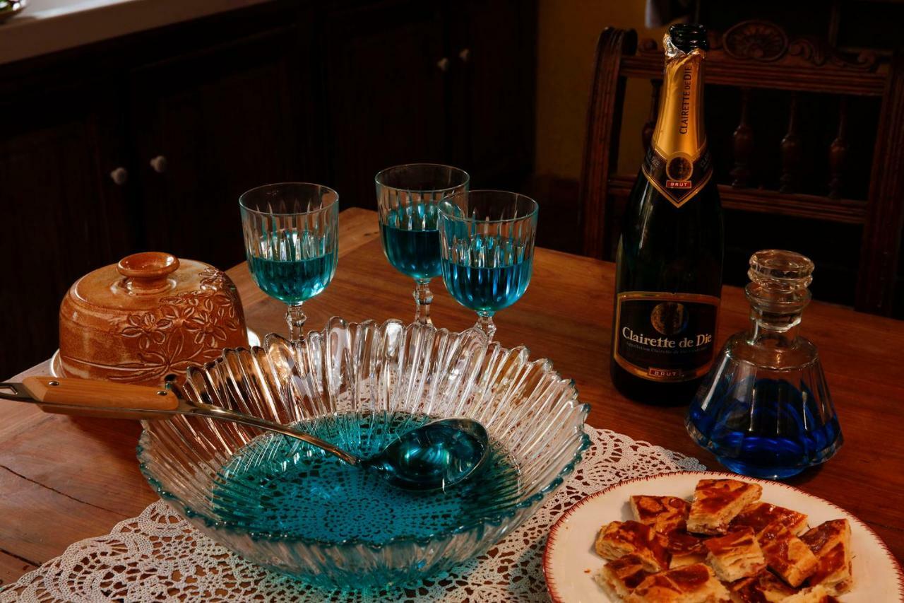 Maison D'Hotes A L'Ombre Bleue ミタンヴィル エクステリア 写真